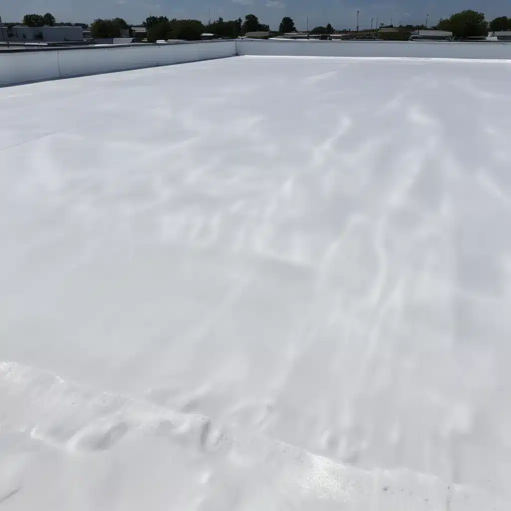 Flat Roof Reflective Coatings: Improving Energy Efficiency and Reducing Heat Absorption